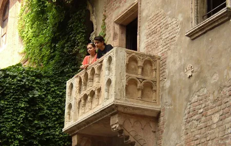 Private Day Trip to Verona from Venice with a local