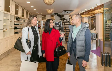 Private Shopping Tour in Venice with a Personal Stylist