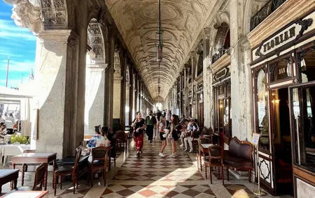 Philosophical Walking Tour in Venice