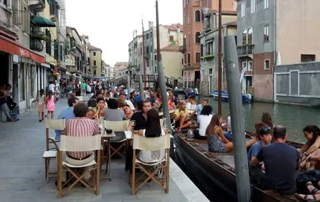 Venice and Wine (Bakari Join-in Walking Tour)