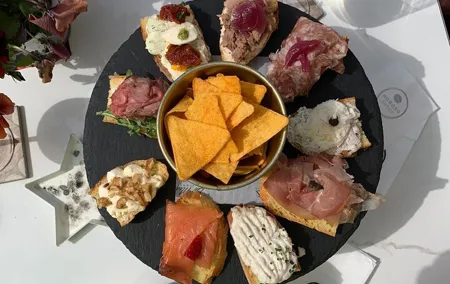 Tour between Taste and History at the Accademia del Cicchetto