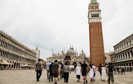 Venice Express Day Tour: Gondola & Doge's Palace