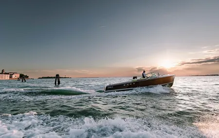 Riva Tritone Venetian Lagoon Tour (7 hours)