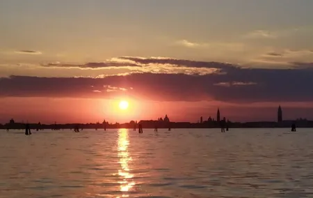 Romantic Special Dinner on a Luxury Private Boat through the Venetian Lagoon