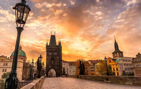 Private 4-hour Walking Tour of Prague with official tour guide