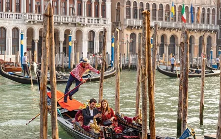 Venice Classic Gondola Ride Along Grand Canal and Hidden Corners