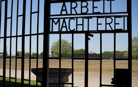 Sachsenhausen Concentration Camp Bus Tour in English from Berlin