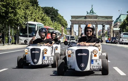 Berlin City Tour in a Mini Hotrod