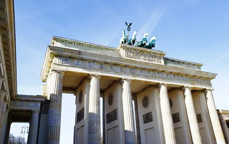Berlin Private Custom Tour in a Minivan, East and West