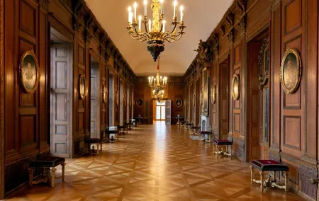 Skip-the-line Charlottenburg Palace Private Tour & Transfers
