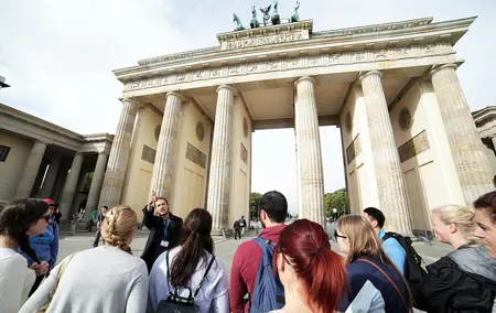Warnemuende Shore Excursion: Private Berlin Tour