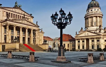 Berlin Highlights Private Guided Walking Tour