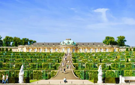 Potsdam Palaces Private Tour -Sanssouci Palace entrance included!