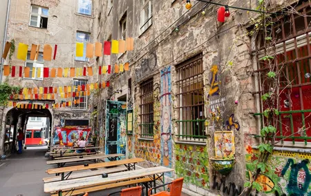 Berlin: Old Town Highlights Private Walking Tour