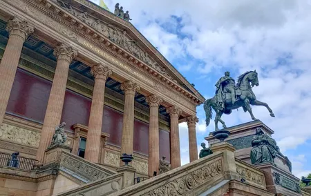 Highlights Tour: Explore Berlin's unique Museum Island