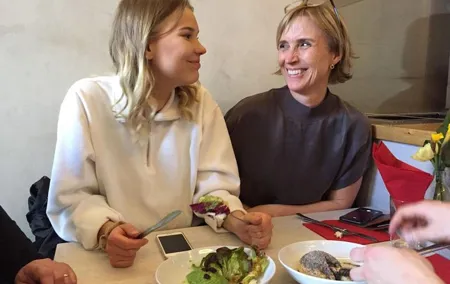 Classic Bites and Culinary Trends Neighborhood Food Tour in Berlin