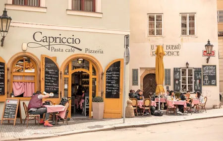 Private Food Tour: The 10 Tastings of Prague With Locals