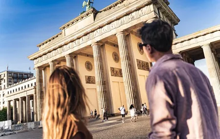 Private Berlin Top Historical Sites Tour with Black Van