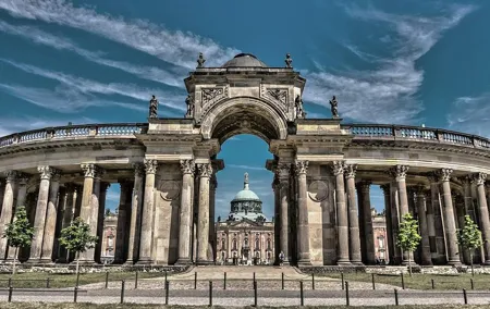 Transfer from Berlin to Munich: Private daytrip with 2 hours for sightseeing