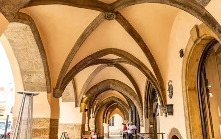 Prague Old Town Walking Post-COVID Tour - legends, ghost stories and fun facts