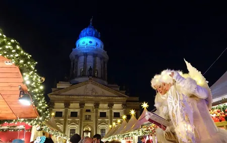 Berlin Christmas Lights Live Tour + Mulled Wine & Gingerbread