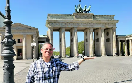 Group Walking Tour (1-20 people): 3 Hours Old-town, Brandenburg Gate and more...