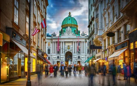 VIENNA 12 hrs driving & walking