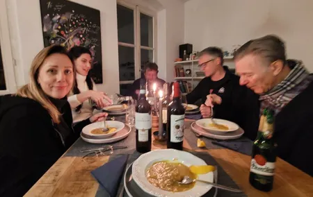 Traditional German Dinner with Live Sax Performance in Berlin