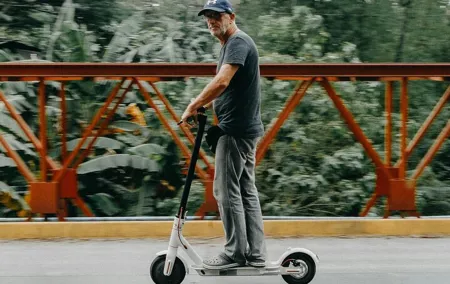 Self-Drive E-Scooter Adventure – Guided Tour in Small Group