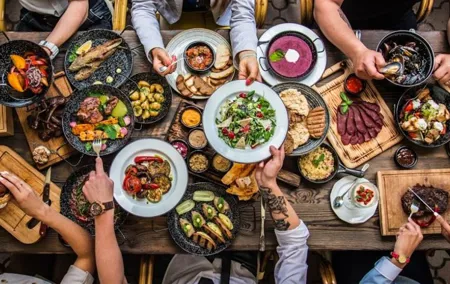 Sharing plate food tour in Berlin