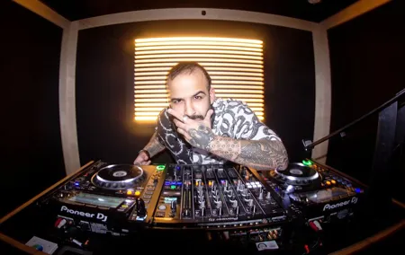 Premium Berlin Underground Party Tour
