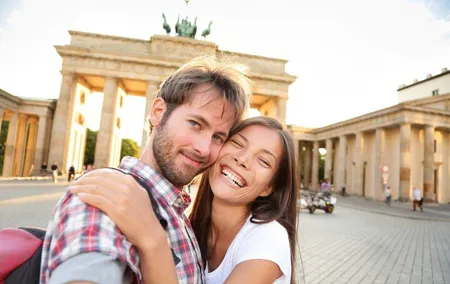 Stories of Berlin – Private Walking Tour for Couples