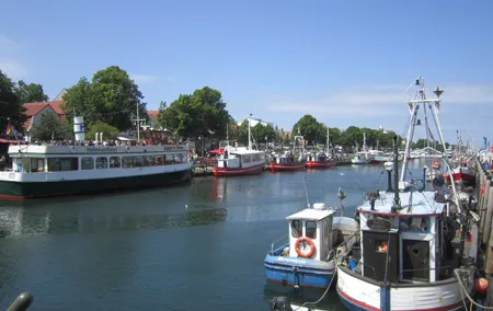 Warnemuende Shore Excursion: Berlin Private Sightseeing Tour from Rostock