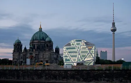 Berlin City Of Lights PhotoWalk Tour