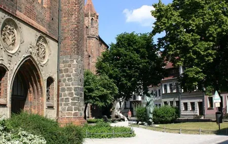 Discover Berlin Soul By Bike Tour