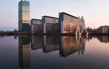 Berlin Architecture/River Spree Full Day Photography Tour
