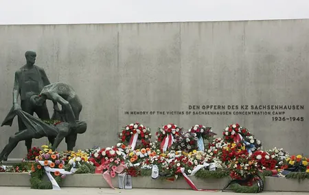 Memorial and Museum Sachsenhausen Camp by Private Car