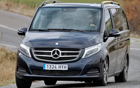 Private transfer from Berlin to Prague with Stopover in Dresden