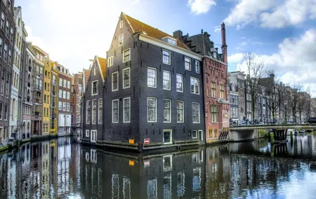 Private Transfer from Berlin to Amsterdam with 2 hours for sightseeing