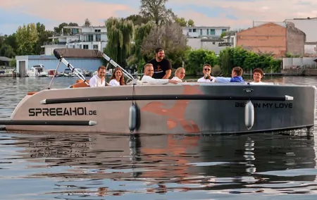 Berlin 2-Hour Electric Boat Rental