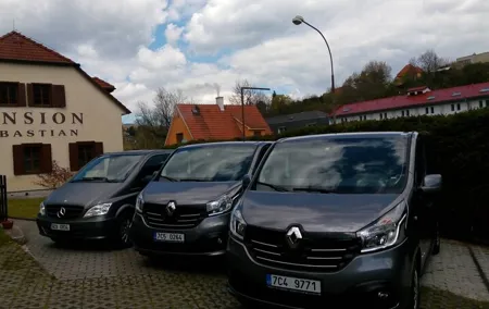 Direct one way transfer from Český Krumlov to Prague
