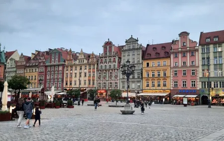 Private Quick Wrocław Walking Tour of Old Town