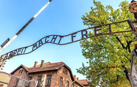 Wroclaw to Auschwitz-Birkenau Full-Day Trip by Private Car