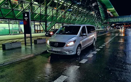 From Wroclaw to Krakow Airport Private Transfer