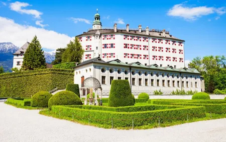 Skip-the-line Schloss Ambras Innsbruck Private Tour