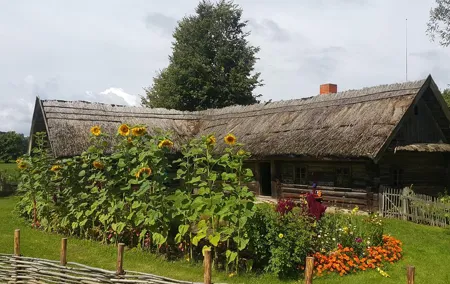 Day tour out of Vilnius: Paneriai holocaust park,Trakai castle, Rumsiskes museum