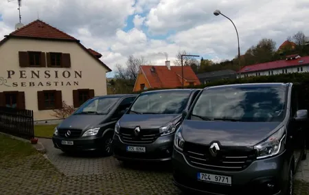 One way private transfer from Prague to Passau