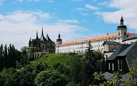 Private Kutna Hora luxury day trip from Prague with Czech castle