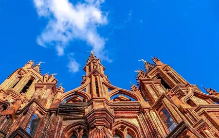 Architectural Vilnius: Private Tour with a Local Expert