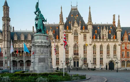Bruges Walking Tour with Audioguide on Your Smartphone